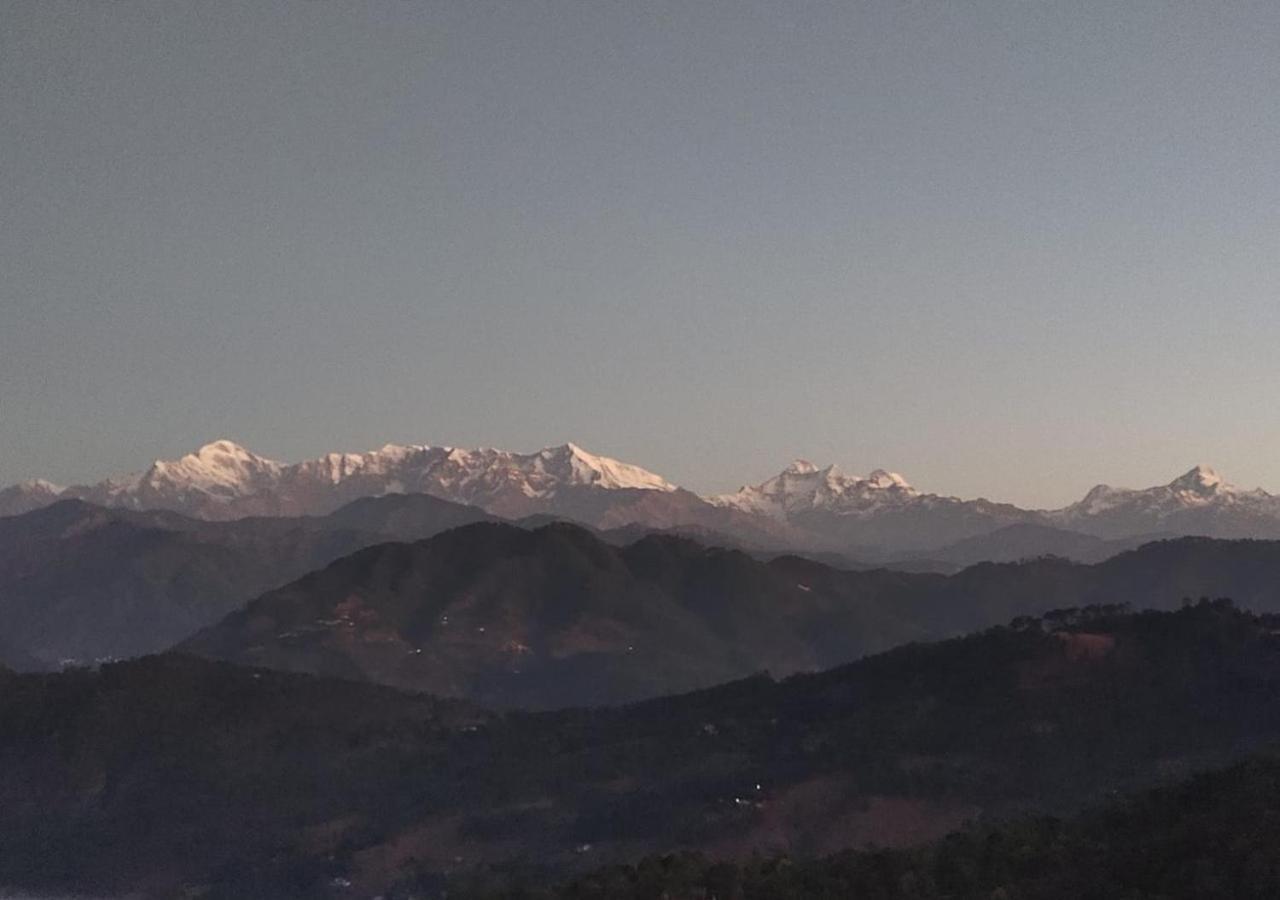 Himalaya Mount View Resort Uttarakhand กอซานี ภายนอก รูปภาพ